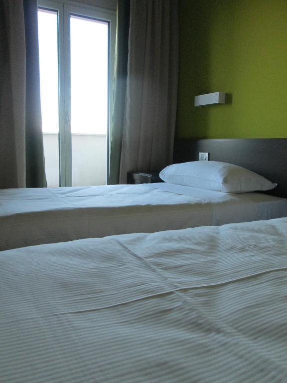 Hotel Valeria Вилла-Опичина Номер фото